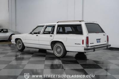 1990 Ford LTD Crown Victoria Wagon
