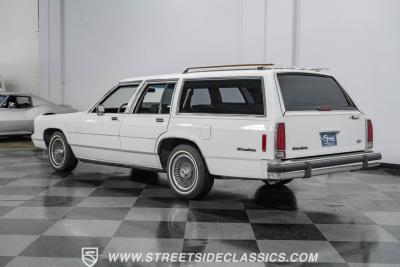 1990 Ford LTD Crown Victoria Wagon