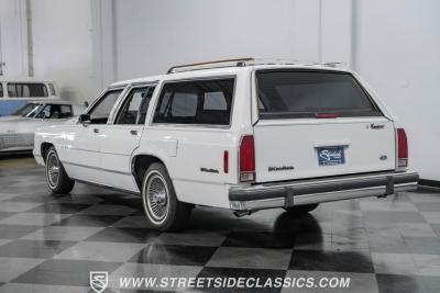 1990 Ford LTD Crown Victoria Wagon