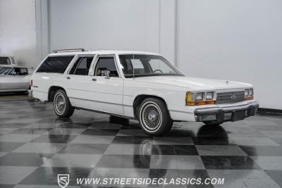 1990 Ford LTD Crown Victoria Wagon