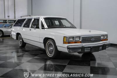1990 Ford LTD Crown Victoria Wagon