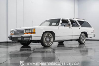 1990 Ford LTD Crown Victoria Wagon