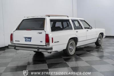 1990 Ford LTD Crown Victoria Wagon