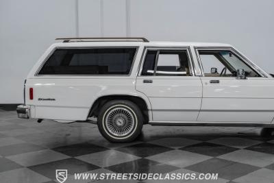 1990 Ford LTD Crown Victoria Wagon