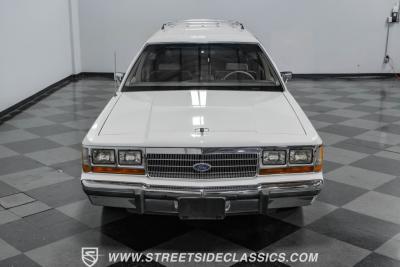 1990 Ford LTD Crown Victoria Wagon
