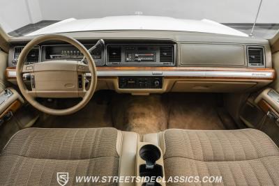 1990 Ford LTD Crown Victoria Wagon