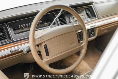 1990 Ford LTD Crown Victoria Wagon