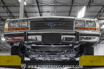 1990 Ford LTD Crown Victoria Wagon