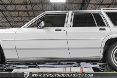 1990 Ford LTD Crown Victoria Wagon