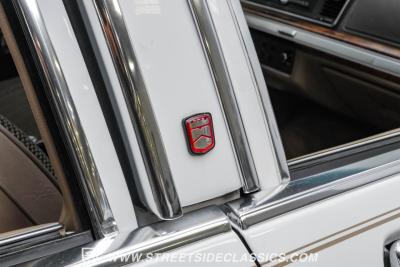 1990 Ford LTD Crown Victoria Wagon