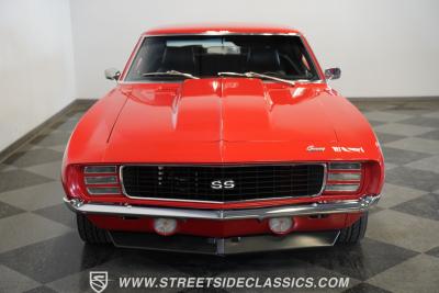 1969 Chevrolet Camaro RS/SS Restomod Tribute