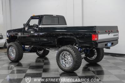 1986 Chevrolet K30 Silverado 4X4