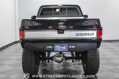 1986 Chevrolet K30 Silverado 4X4