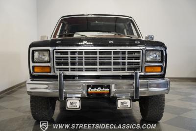 1981 Ford Bronco Ranger XLT Free-Wheeling 4X4