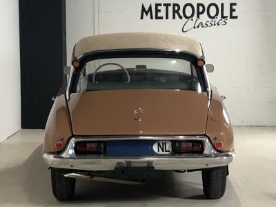 1957 Citro&euml;n ID 19