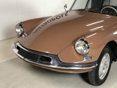 1957 Citro&euml;n ID 19