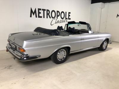 1970 Mercedes - Benz 200 series