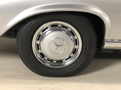 1970 Mercedes - Benz 200 series