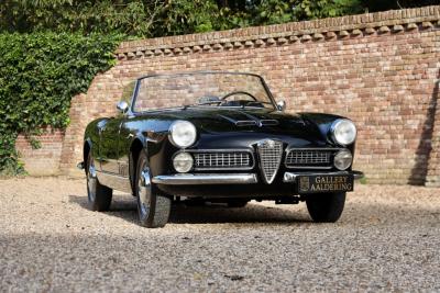 1961 Alfa Romeo 2000 Touring Spider