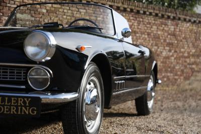 1961 Alfa Romeo 2000 Touring Spider