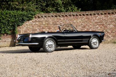 1961 Alfa Romeo 2000 Touring Spider