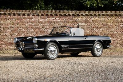 1961 Alfa Romeo 2000 Touring Spider