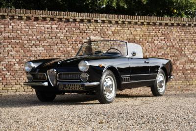 1961 Alfa Romeo 2000 Touring Spider