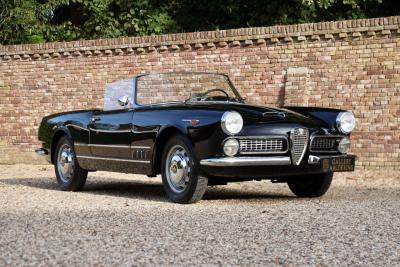1961 Alfa Romeo 2000 Touring Spider