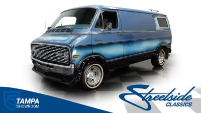 1977 Dodge D200 Van