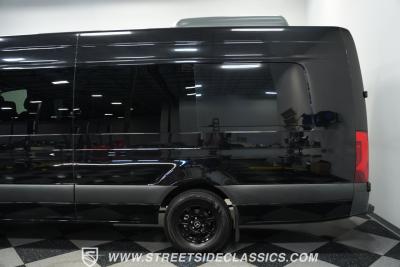 2022 Mercedes - Benz Sprinter