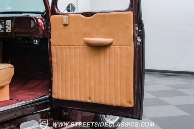 1949 Ford F-1 Restomod