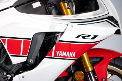 2023 Yamaha R1 60&deg;th ANNIVERSARIO
