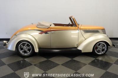 1937 Ford Cabriolet Rumble Seat