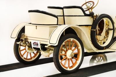 1907 Premier Model 24