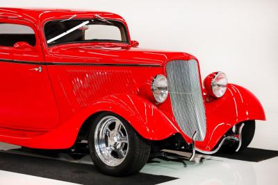 1933 Ford Custom