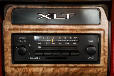 1985 Ford F150 XLT Lariat