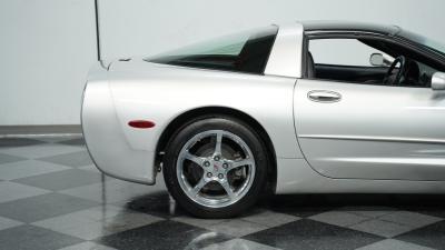 2004 Chevrolet Corvette