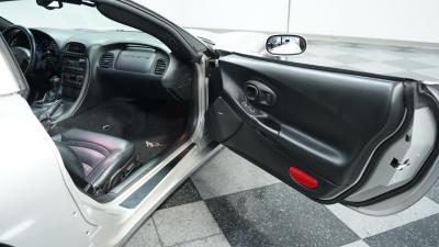 2004 Chevrolet Corvette