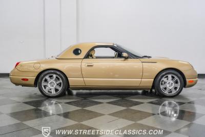 2005 Ford Thunderbird