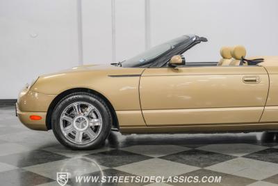 2005 Ford Thunderbird