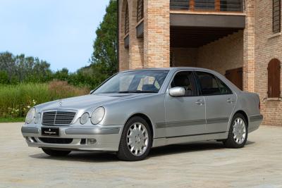 2000 Mercedes - Benz E430 V8