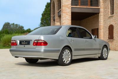 2000 Mercedes - Benz E430 V8