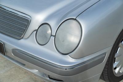 2000 Mercedes - Benz E430 V8