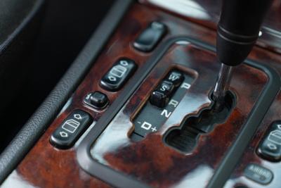 2000 Mercedes - Benz E430 V8