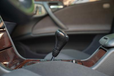 2000 Mercedes - Benz E430 V8