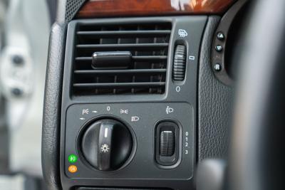 2000 Mercedes - Benz E430 V8