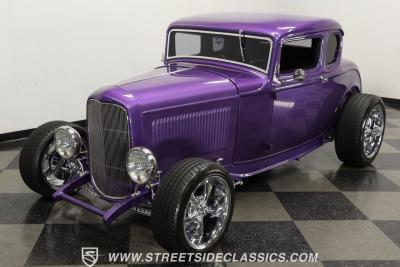 1932 Ford 5-Window Coupe
