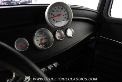 1932 Ford 5-Window Coupe