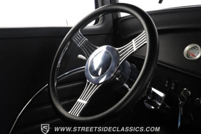 1932 Ford 5-Window Coupe