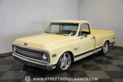 1969 Chevrolet C10 Big Window Restomod